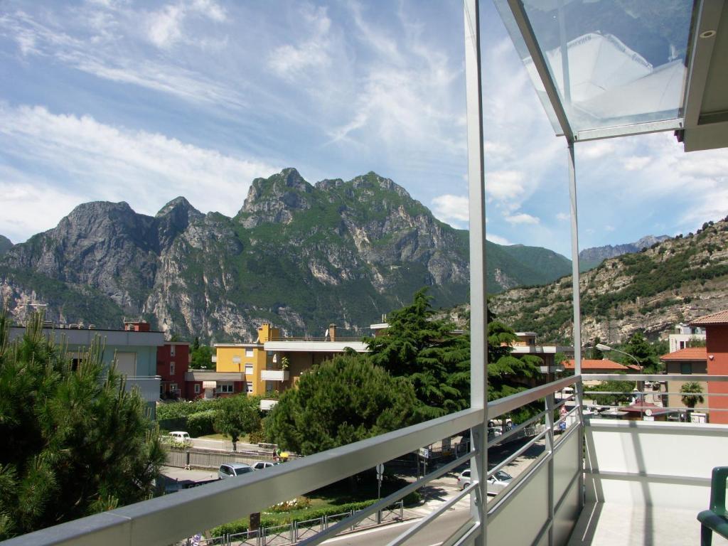Hotel Villa Clara Торболе Экстерьер фото