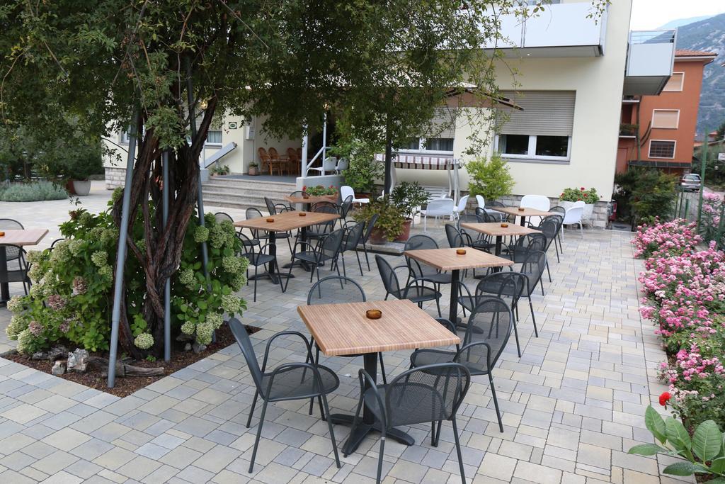 Hotel Villa Clara Торболе Экстерьер фото